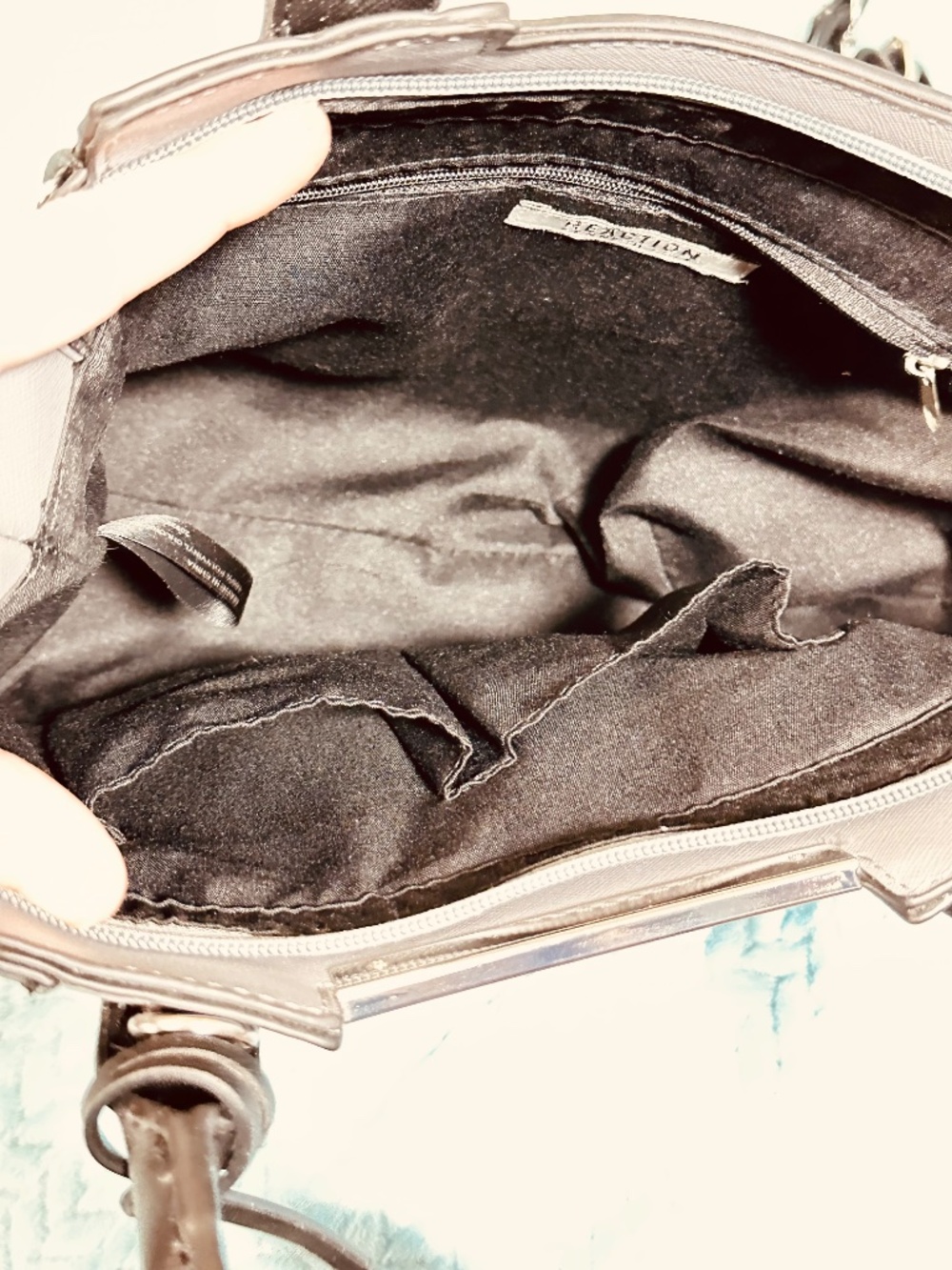 Kenneth Cole Reaction Structured Satchel Tote Gray Black Crossbody Work Handbag - Picture 6 of 14